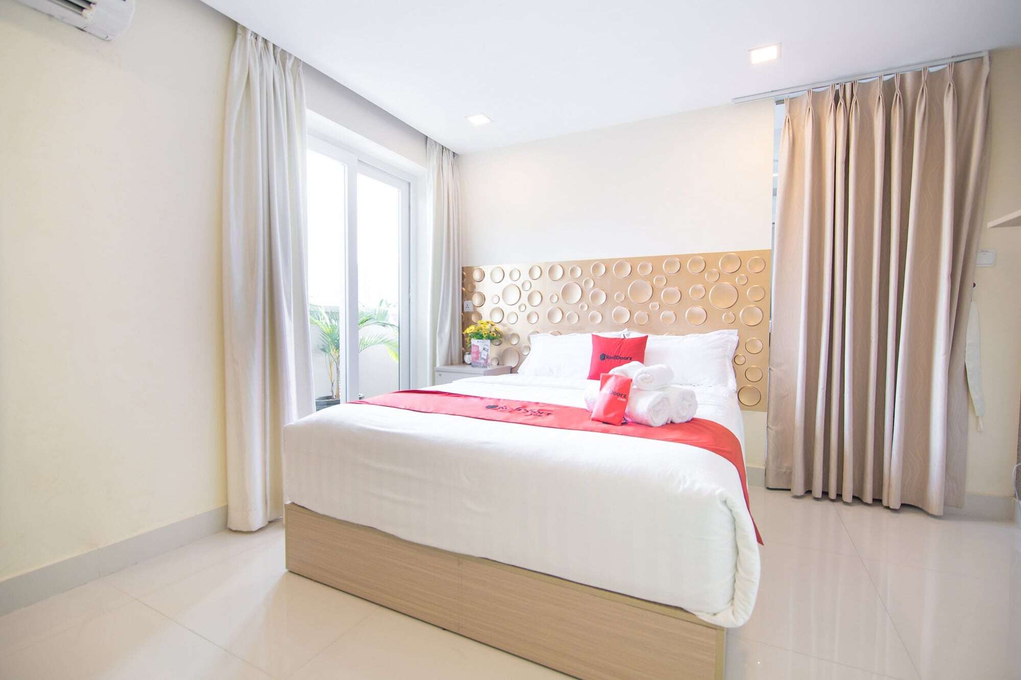 Reddoorz Plus Near Secc 2 Ho-Chi-Minh-Stadt Exterior foto